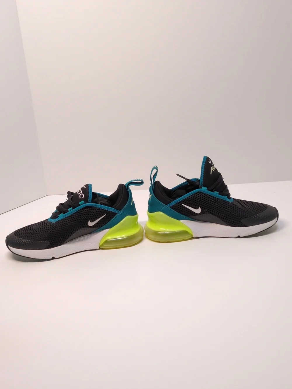 ​Nike Air Max 270 Black Teal Volt Green Kids Youth Sneakers Size 3Y AO2372-026